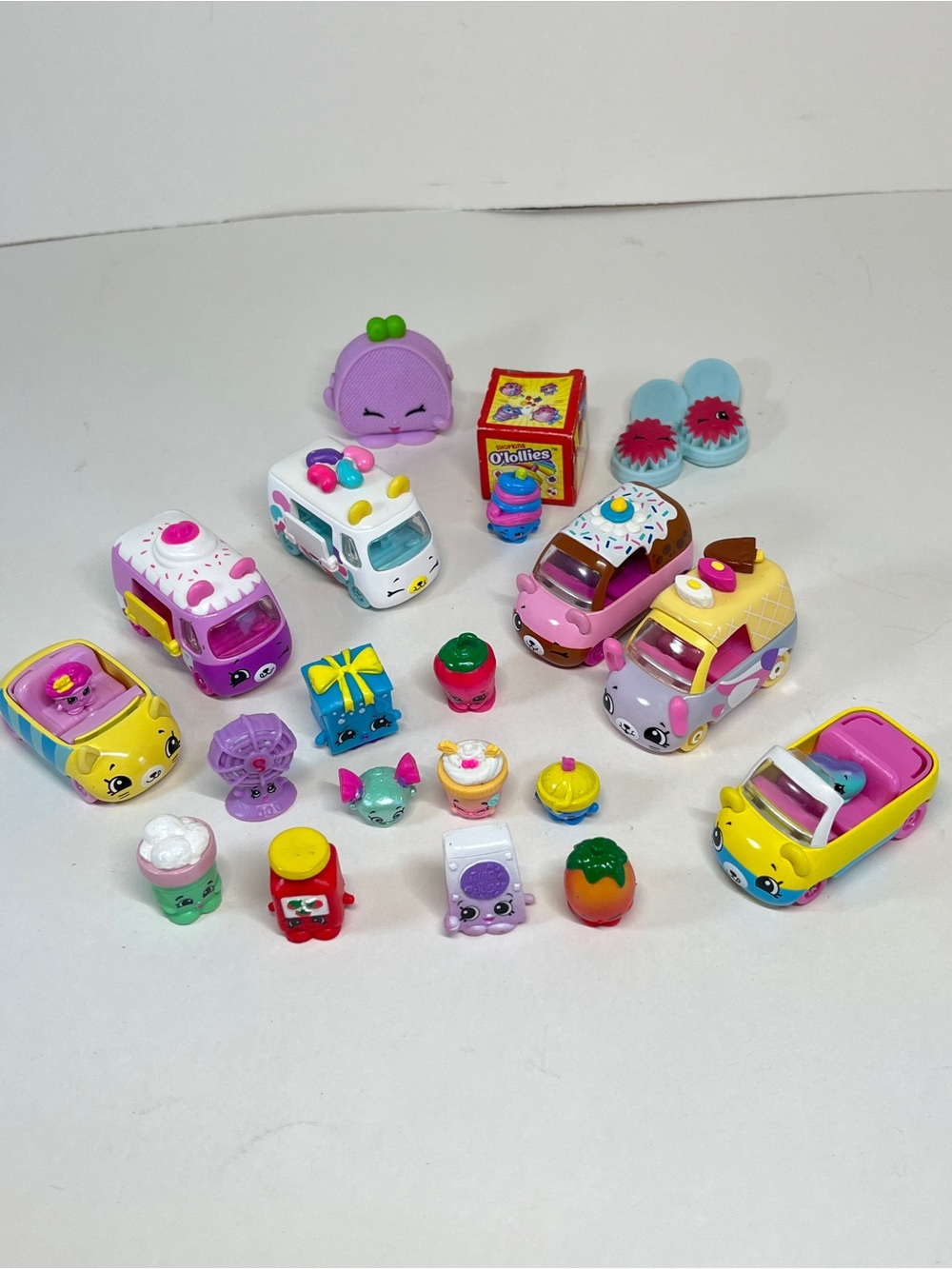 Shopkins Cutie Cars & Mini Figure Lot Vehicles Dessert Drivers Die-Cast Toys